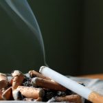 Социальное курение: чем грозит всего 1 сигарета в день в кругу друзей?