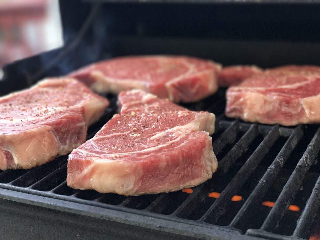 Польза и вред красного мяса: можно ли его есть?
