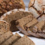 Цельнозерновой хлеб: 5 причин, почему его нужно есть каждому
