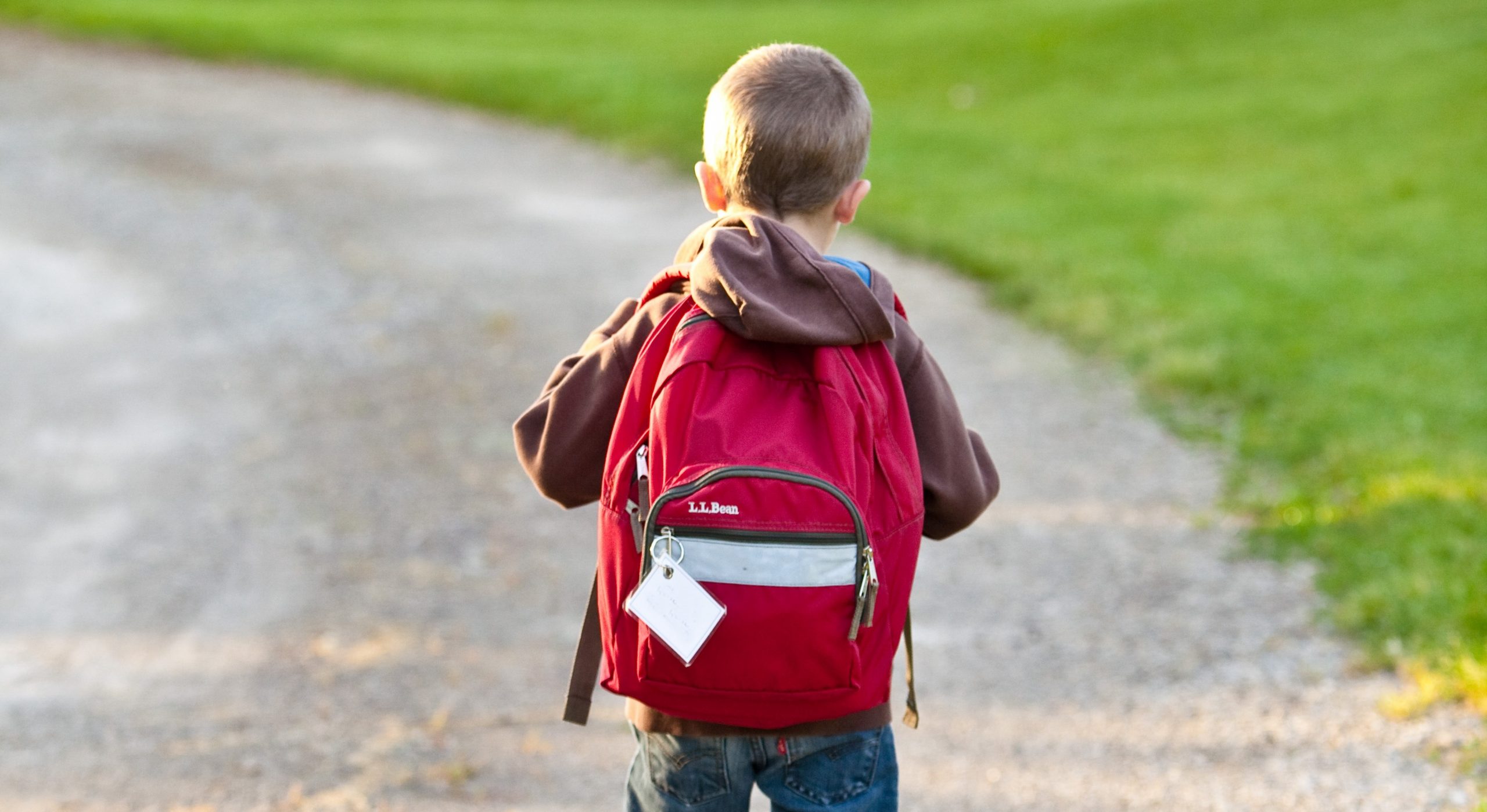 Рюкзак или сумка: что безопасней для вашего ребенка?