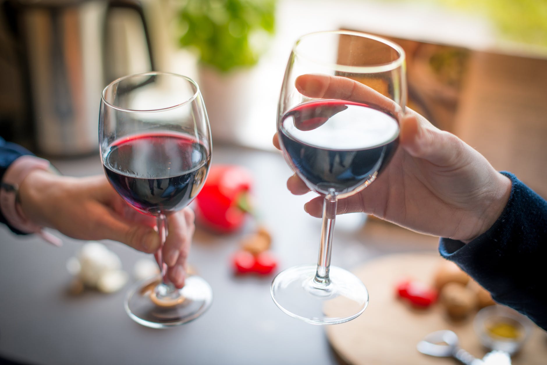 Красное вино помогает похудеть?
