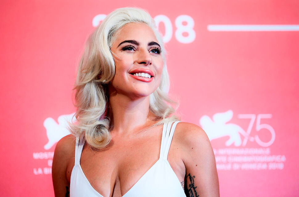 Леди Гага официально представила публике нового бойфренда