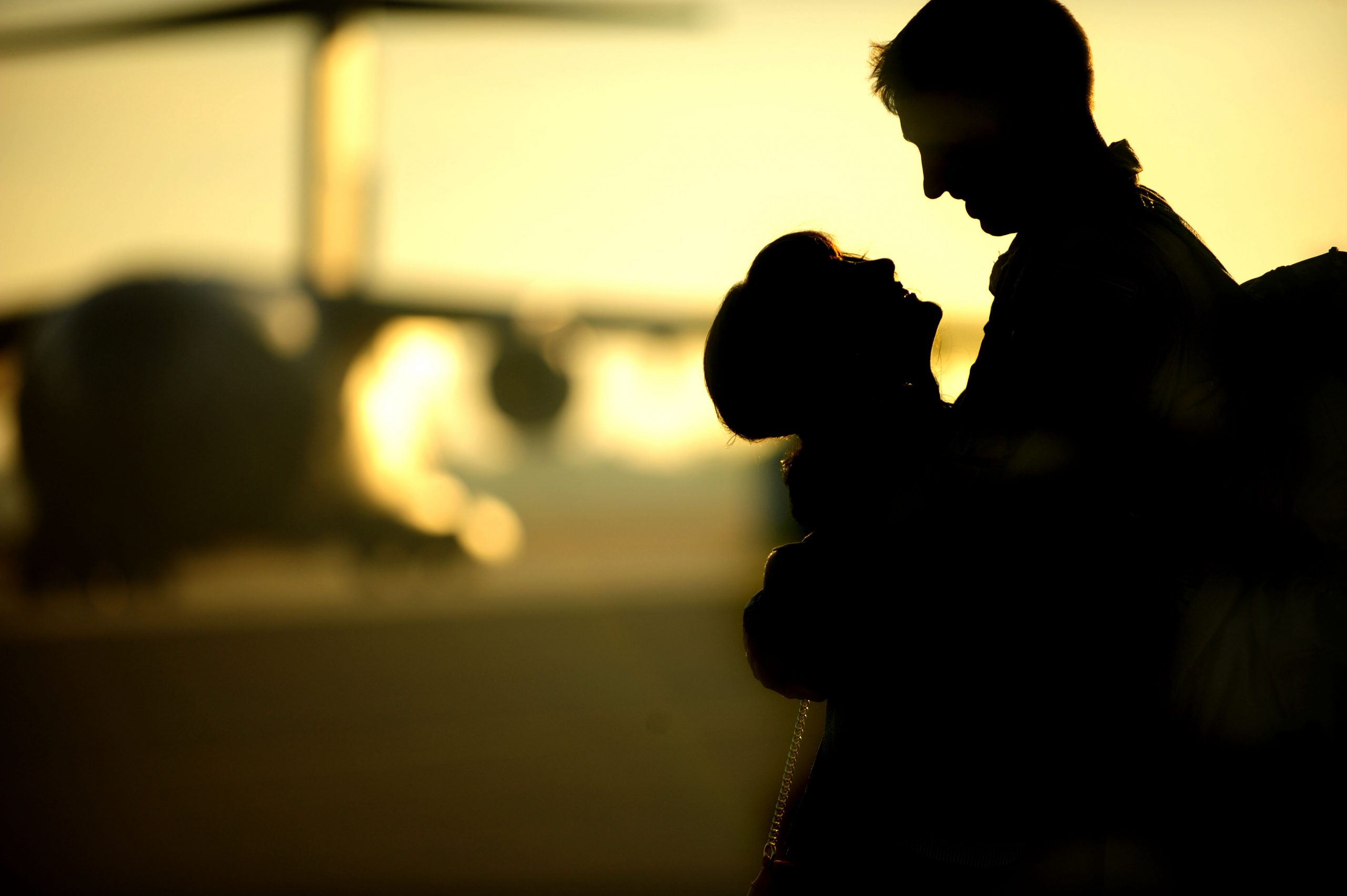 Один из 50 путешественников находит любовь всей жизни в самолёте