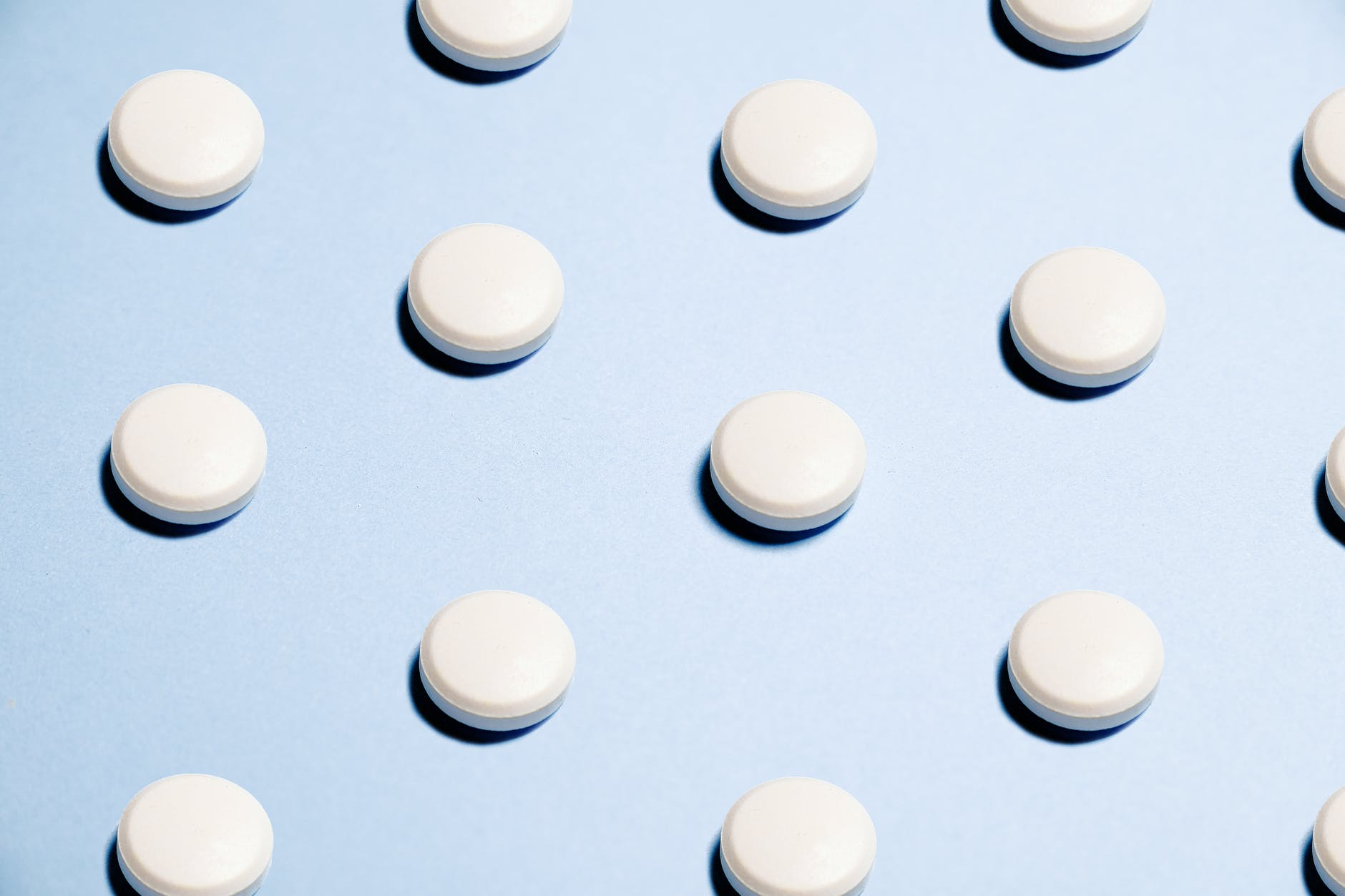 Приём 1 таблетки аспирина в день может быть вредным?