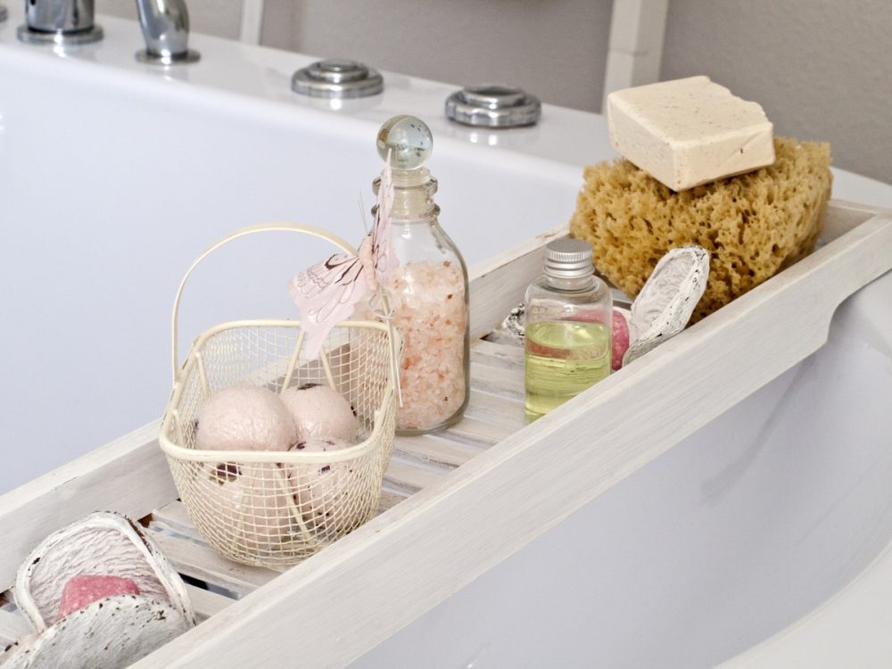 SPA дома: что добавить в ванну, чтобы снять стресс?