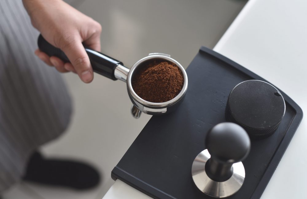 5 креативных способов использовать кофейную гущу в быту