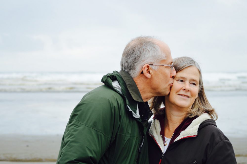 Учёные рассказали, какая вещь помогает парам стать долгожителями