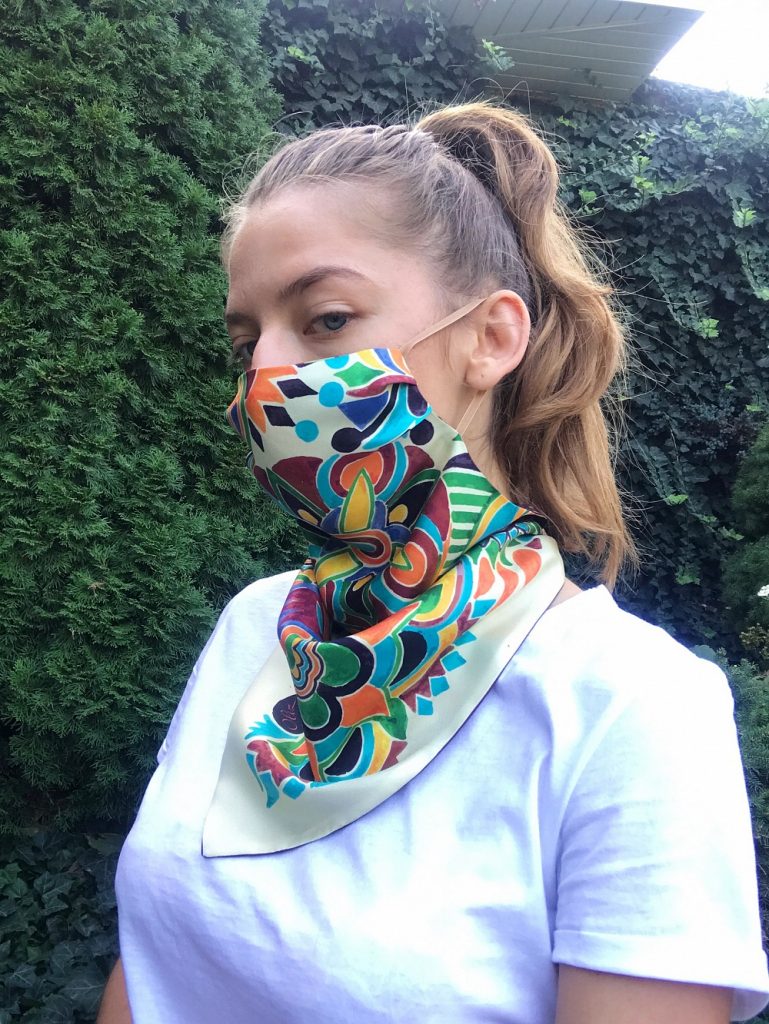 Безопасно и стильно: платки от OLIZ, которые заменят защитную маску 