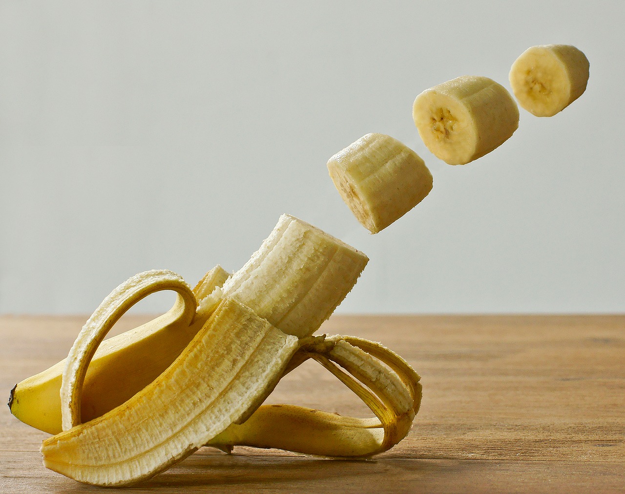 Почему для похудения нужно есть бананы и какие более полезные: спелые или зеленые?
