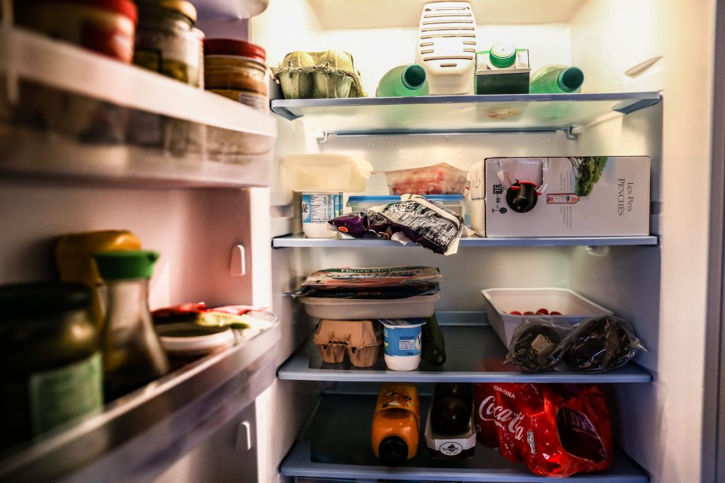 Ваш холодильник слишком теплый: что нужно делать, чтобы продукты быстро не портились?