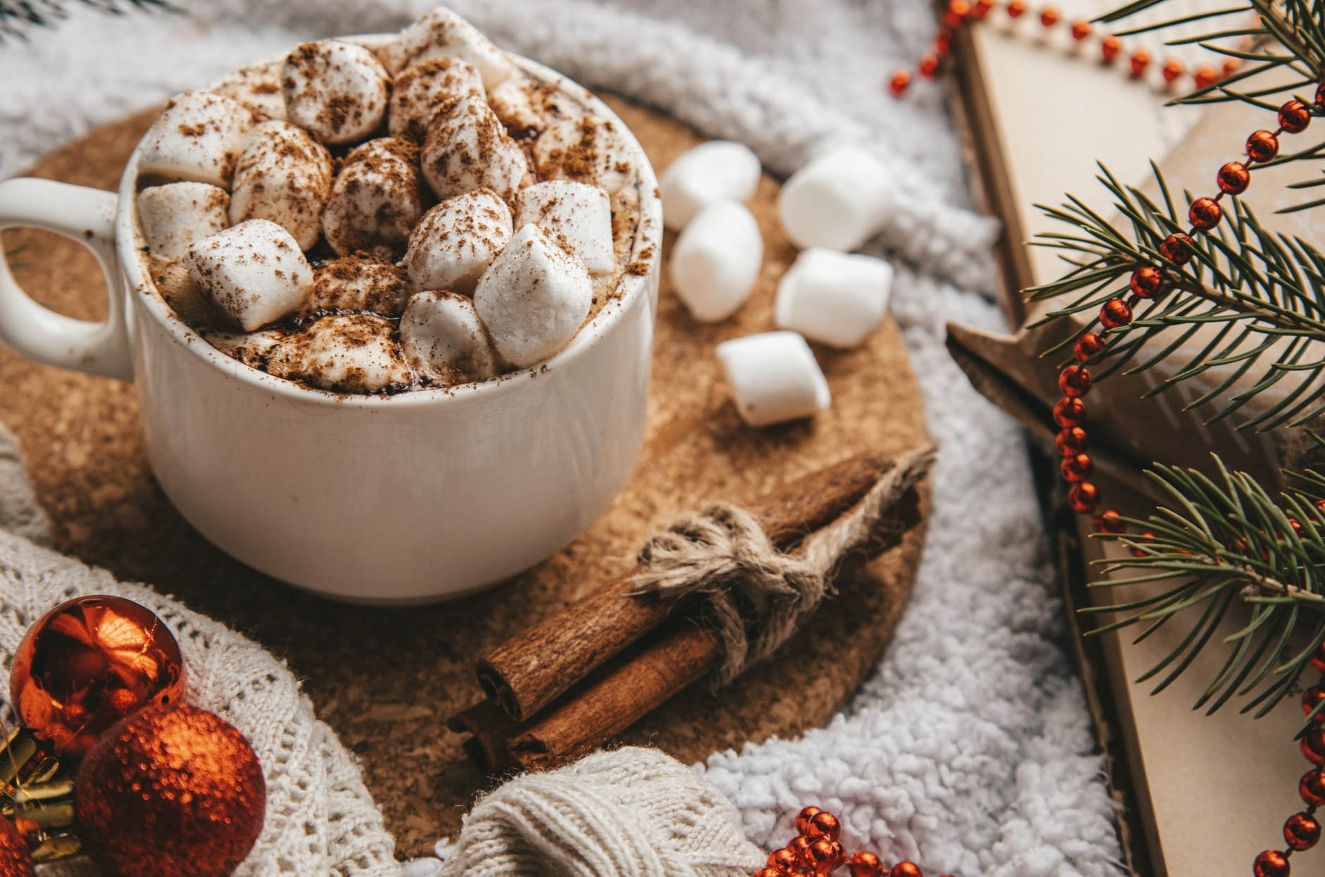 Вкуснейший рецепт горячего шоколада за 10 минут для рождественского настроения