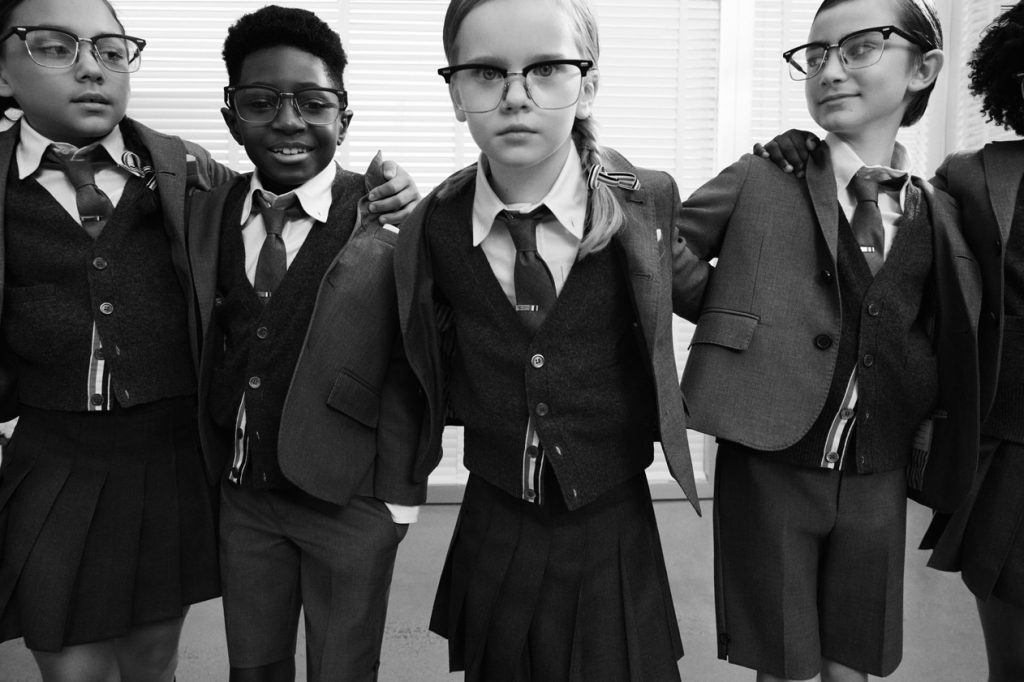 Стильные варианты в школу: Thom Browne презентует первую коллекцию для детей