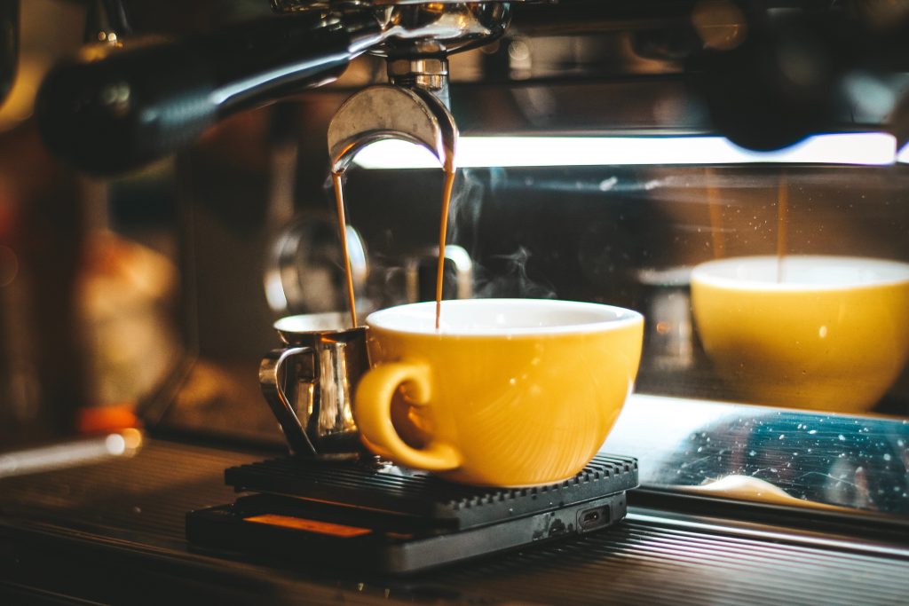 Эксперт назвал самый здоровый (и простой) способ пить кофе