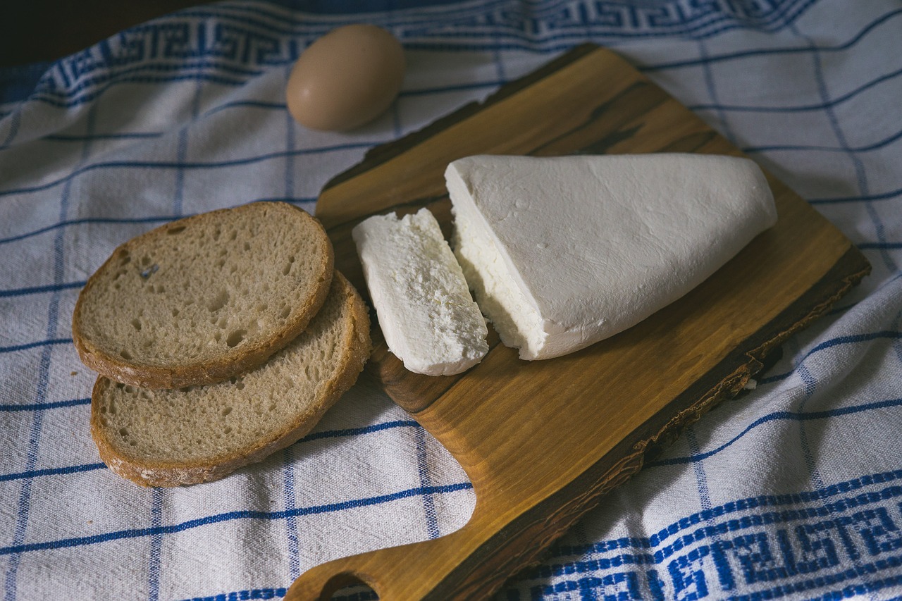 Самые полезные виды сыра, которые можно есть даже во время диеты
