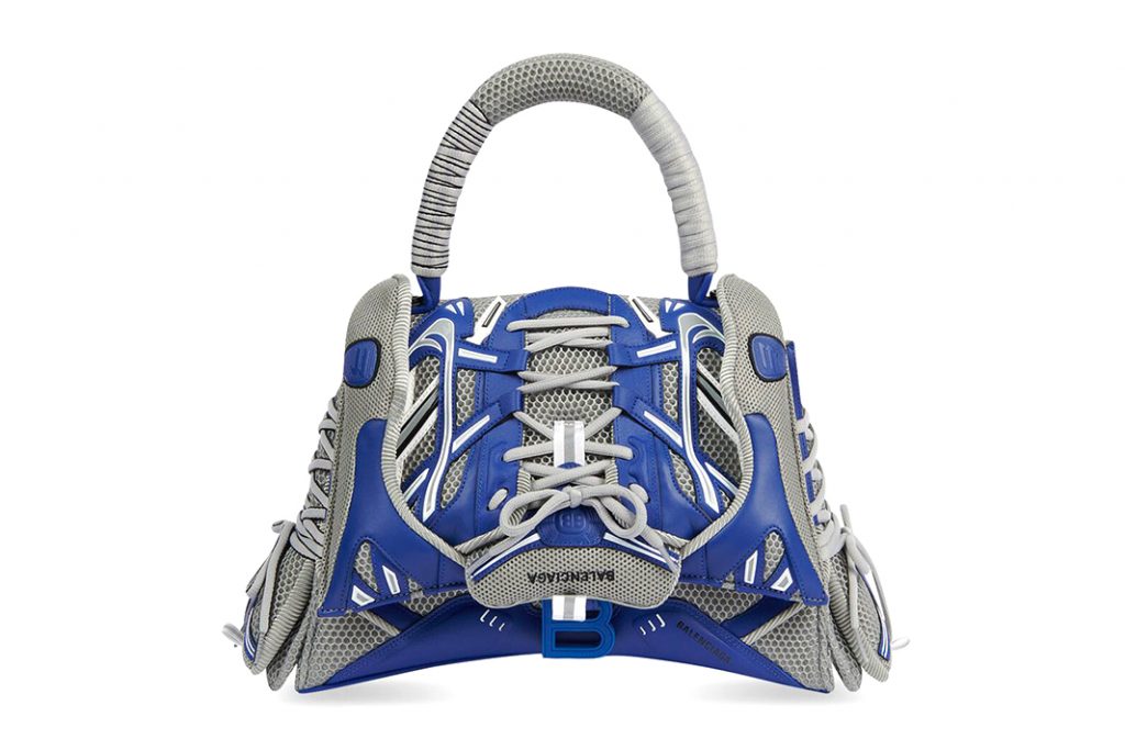Новинка: Balenciaga создали новую модель сумки из кроссовок 