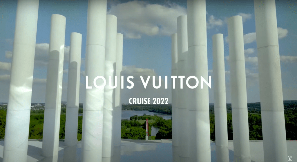 Сочетание прошлого и будущего: LOUIS VUITTON показали новую коллекцию