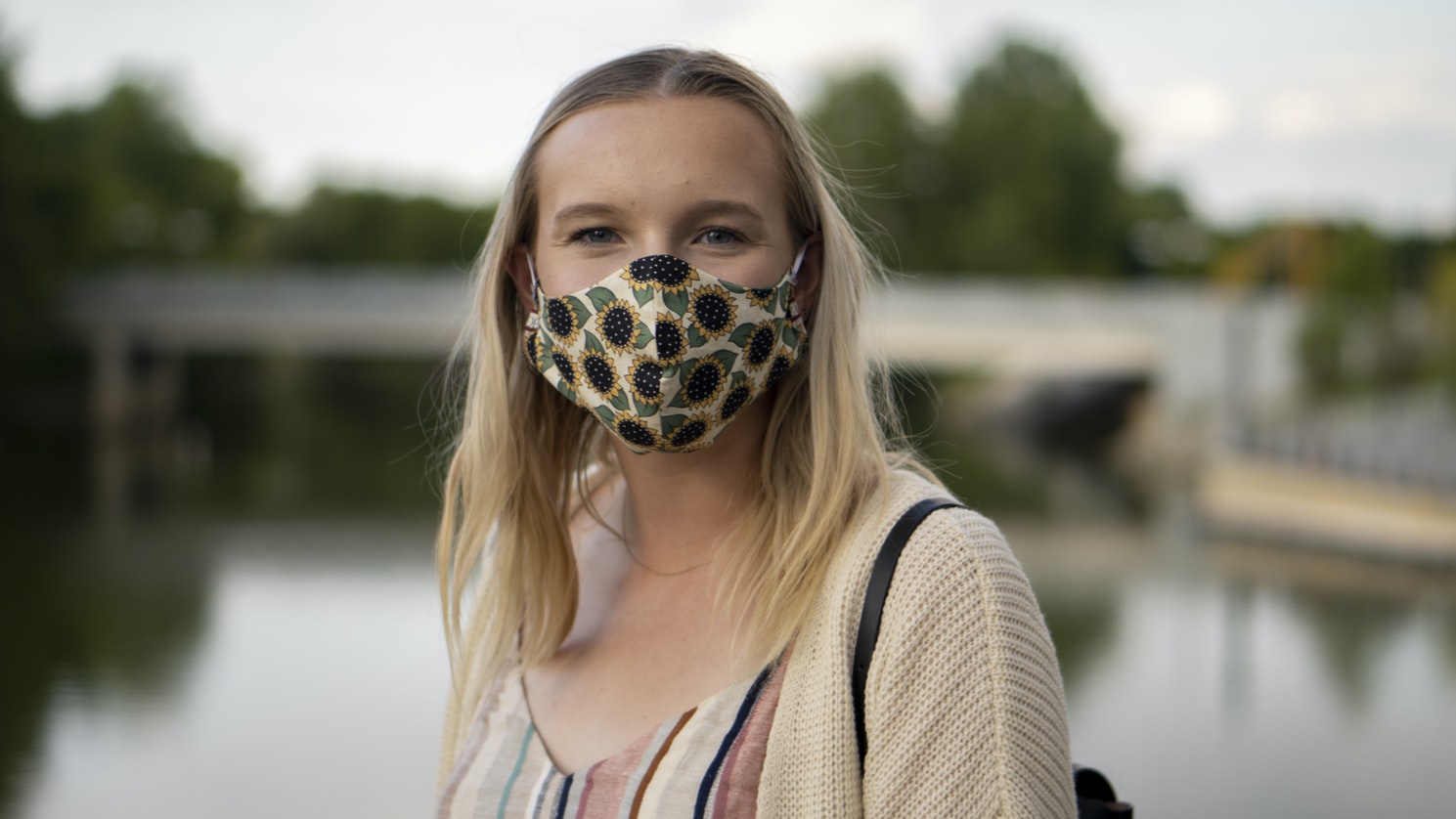 Какие маски носить в жаркую погоду: стала известна самая дышащая ткань