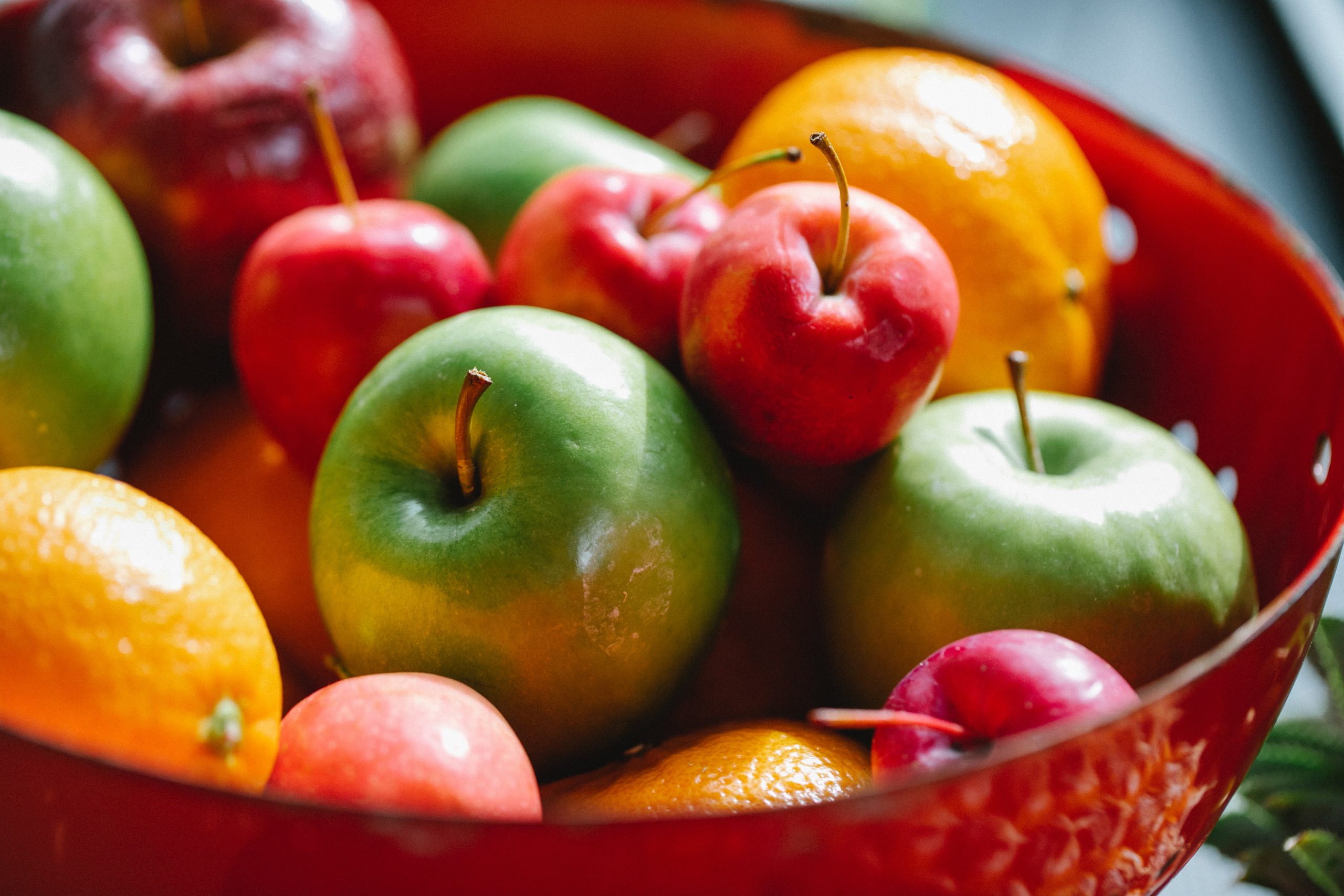 Насколько плохо есть яблоки перед сном: худший или лучший перекус?