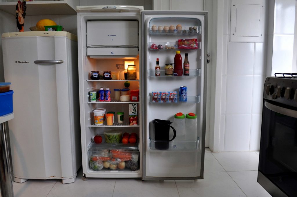 Место в холодильнике, где вы обычно храните остатки еды (а зря)