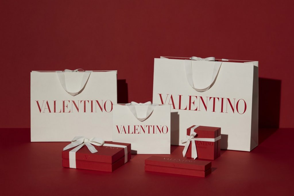 Valentino переосмыслили свои упаковки: теперь они экологичные