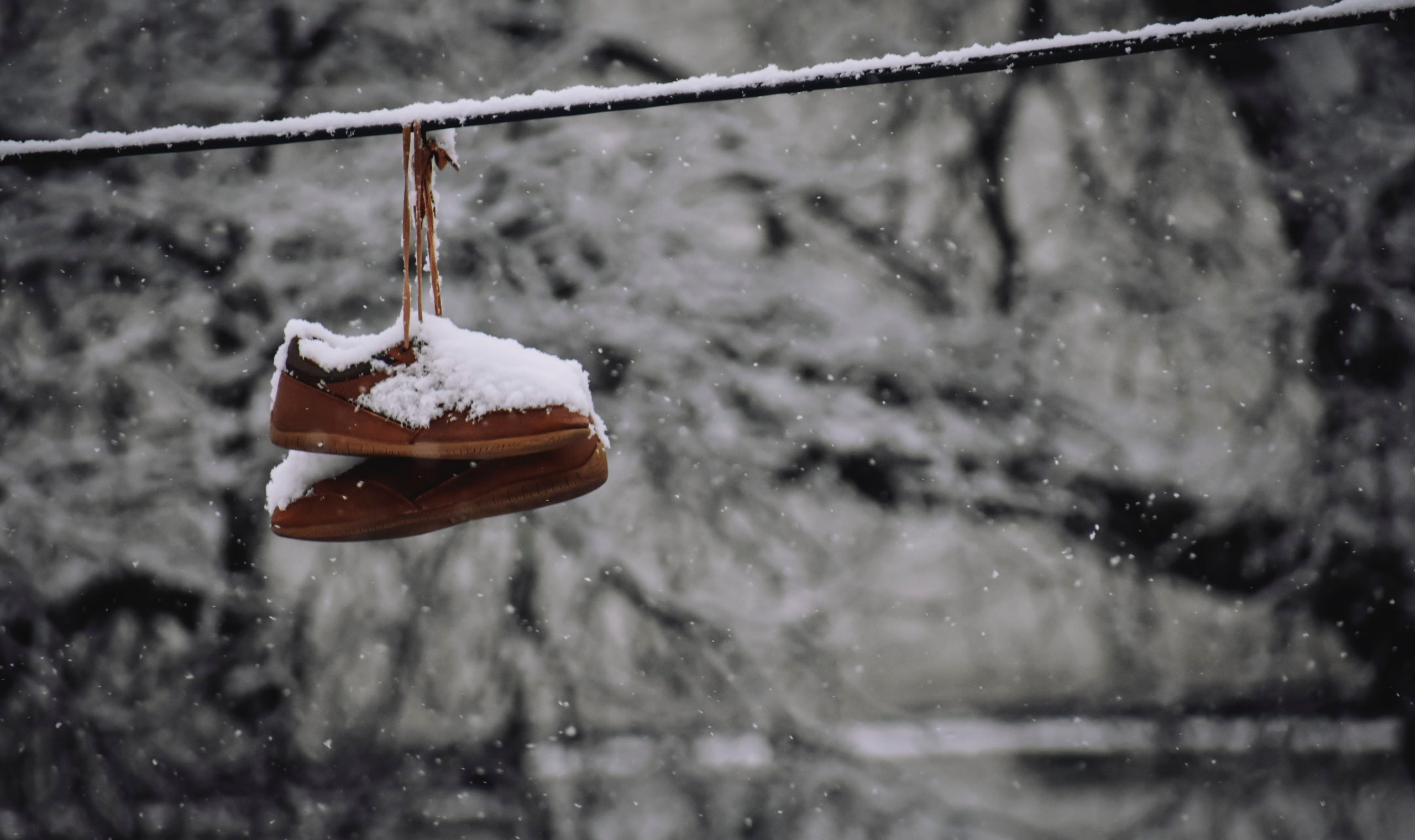 Как защитить вашу обувь от повреждений из-за снега и соли: лайфхак на вес золота