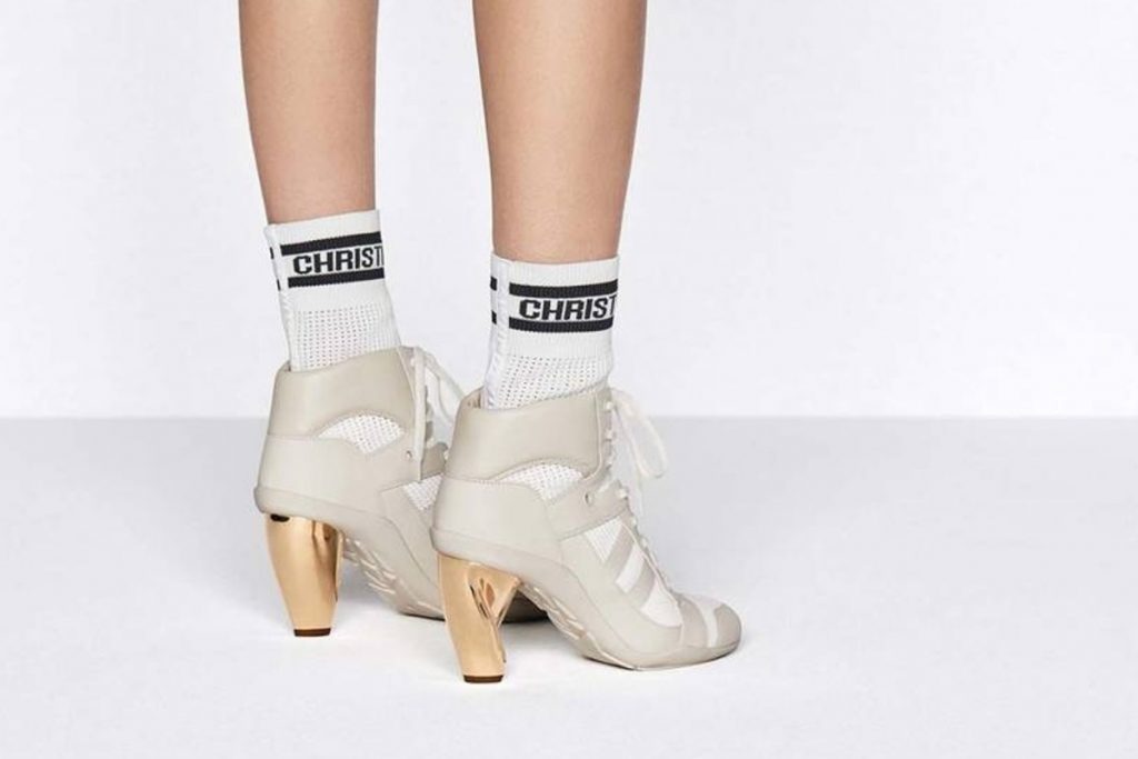 Настоящий спортивный шик: Dior показали ботильоны-носки