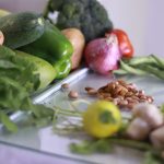 Эксперт по питанию развеял 3 распространенных мифа о еде и риске рака