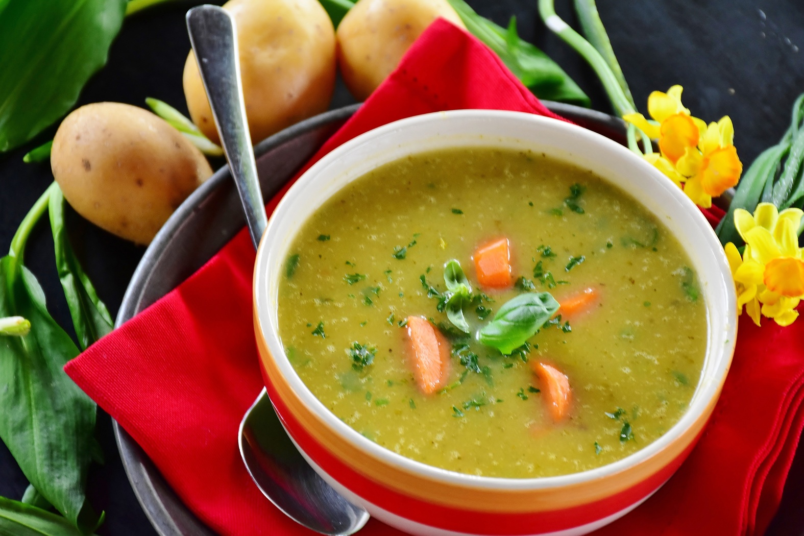 Один секретный ингредиент, который сделает гороховый суп идеальным