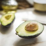 Может ли простое добавление авокадо в рацион помочь похудеть: неожиданный ответ