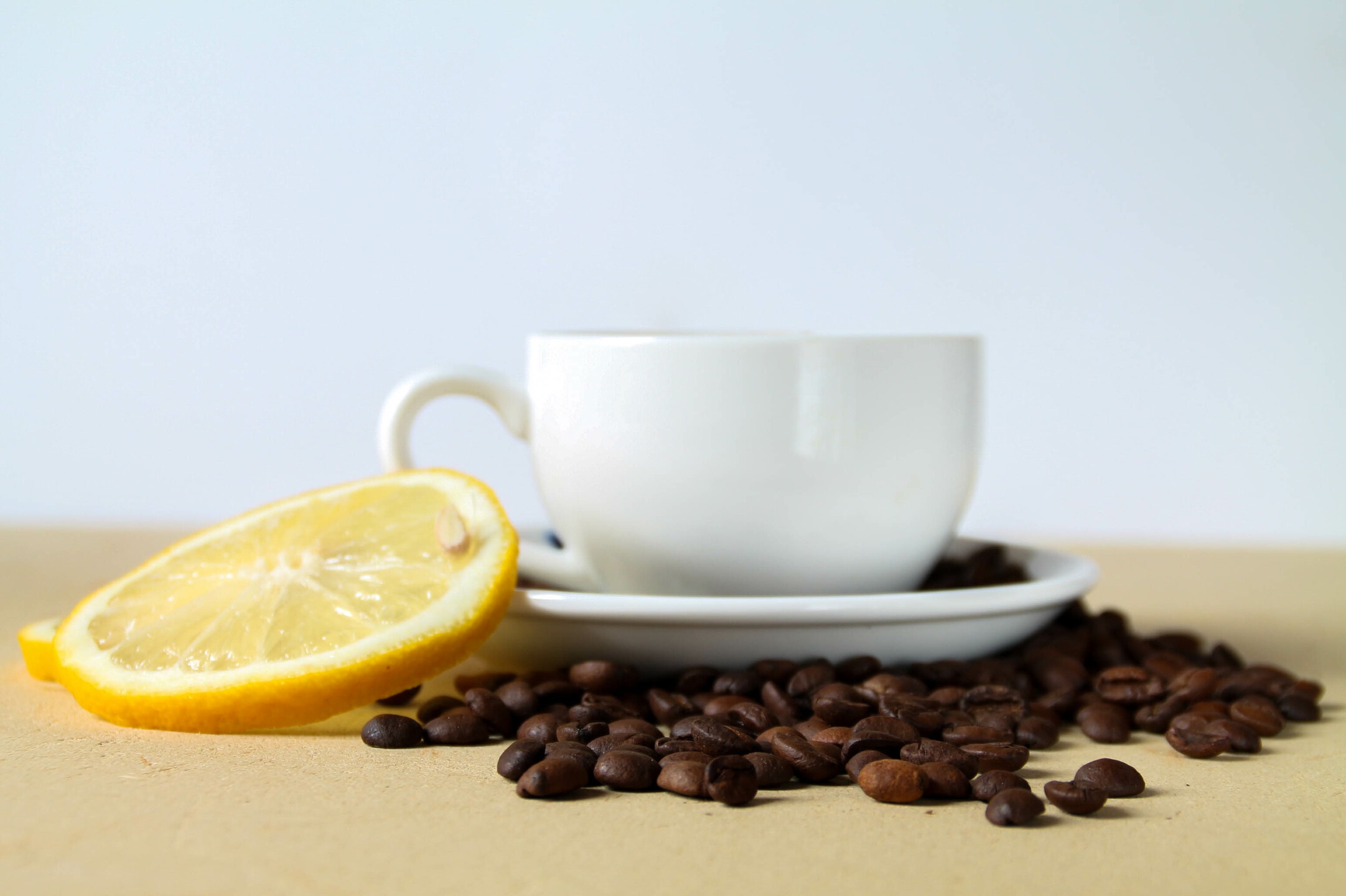 В кофе стали добавлять лимон, чтобы сбросить лишние килограммы: работает ли это?