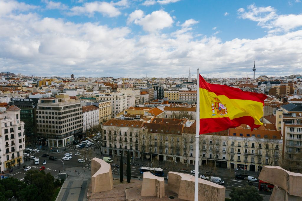 Приятная новость для беженцев в Испании: что становится бесплатным с сентября 2022