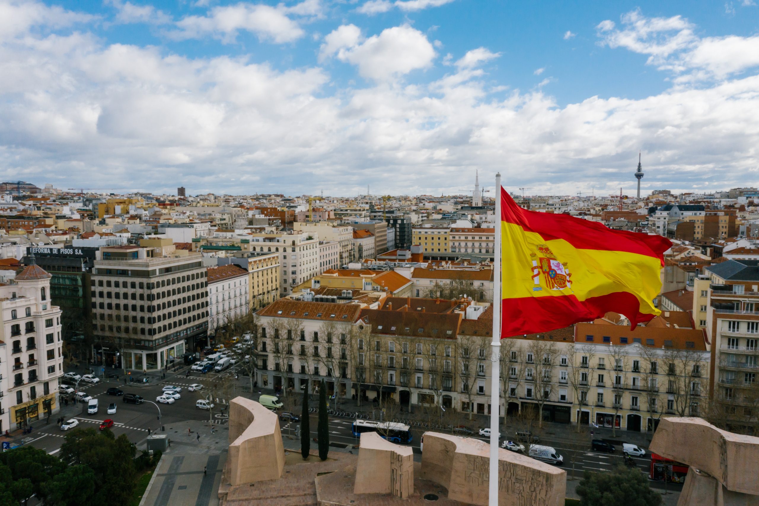 Приятная новость для беженцев в Испании: что становится бесплатным с сентября 2022