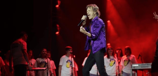 The Rolling Stones спели вместе с украинским хором