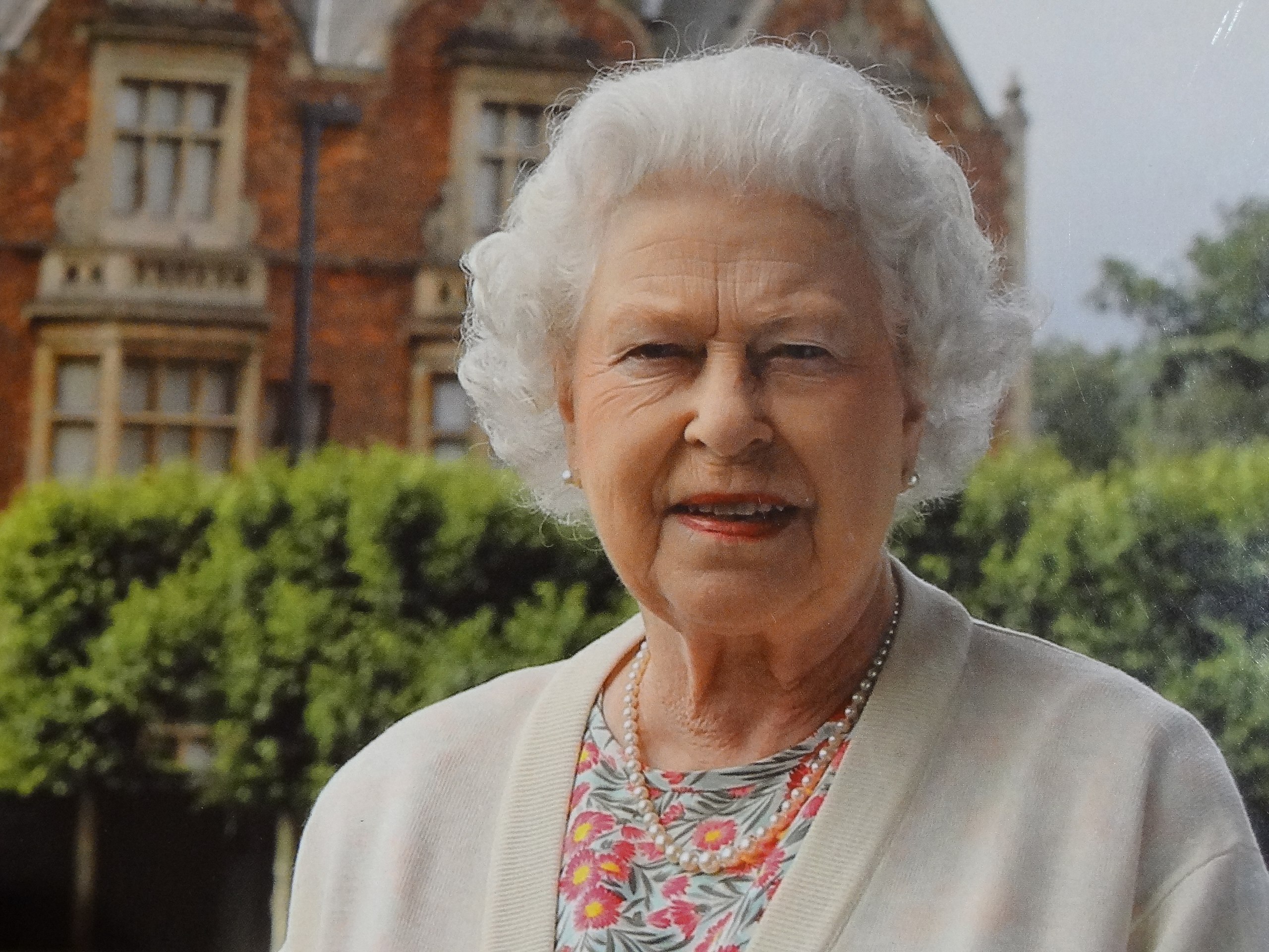 Секрет её долголетия: какой чай с антиоксидантами пила королева Елизавета II