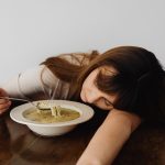 Как правильно питаться и не переедать, когда вы боретесь с депрессией