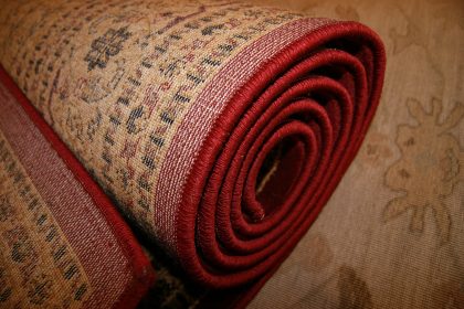 Крутой трюк, как вернуть ковру запах свежести без влажной уборки