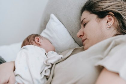 Можно ли спать вместе с младенцем? Угроза, о которой не все подозревают