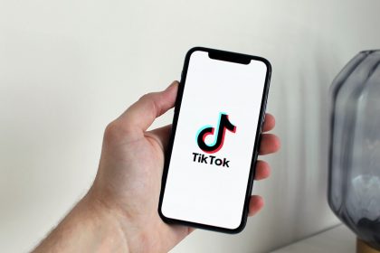 С какого возраста детям можно разрешать использовать TikTok? Мнение экспертов