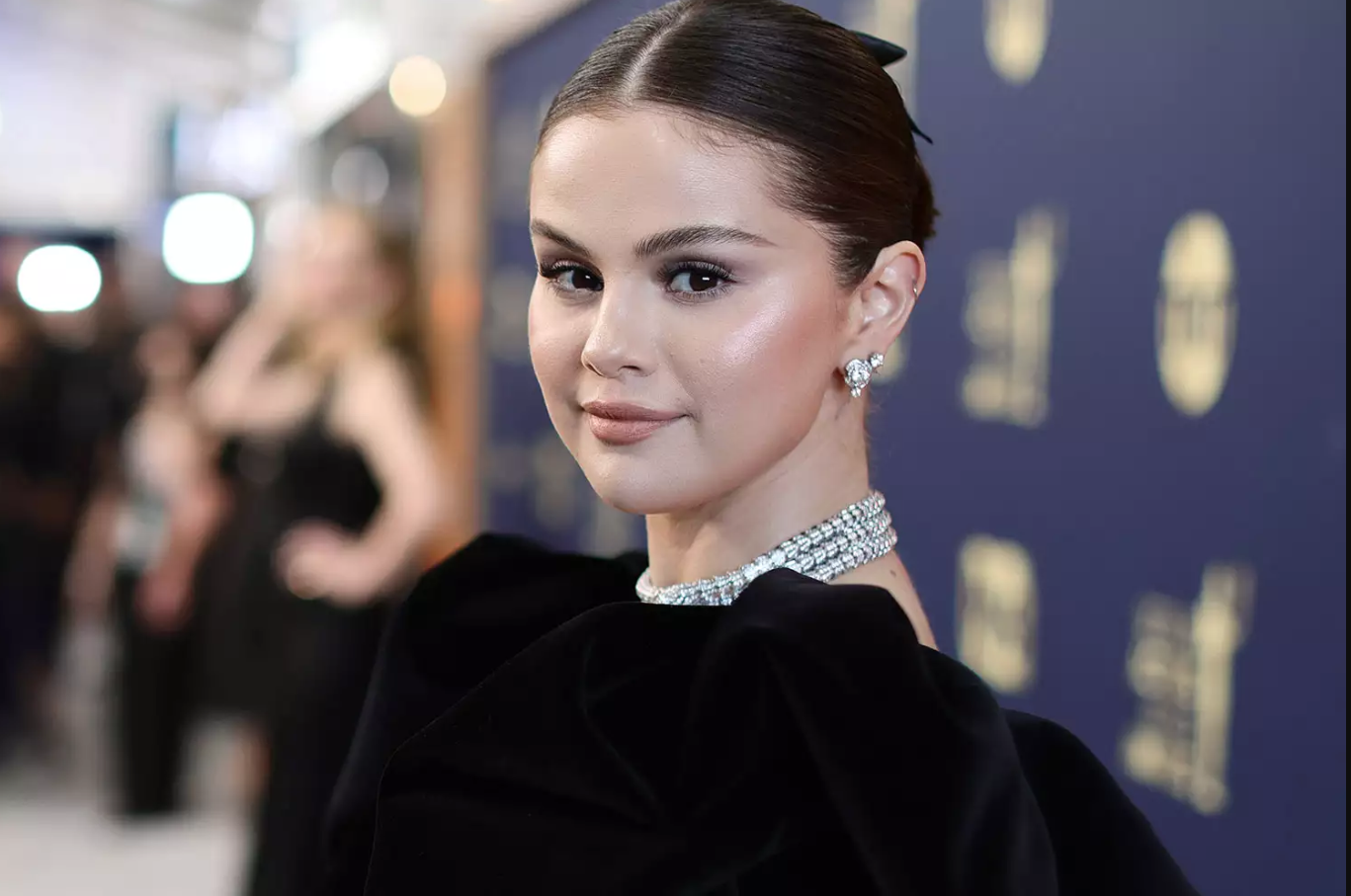 Актриса ели. Селена Гомес 2022. Selena Gomez Grammy 2022. Селена Гомес март 2022. Селена Гомес последние фото 2022.