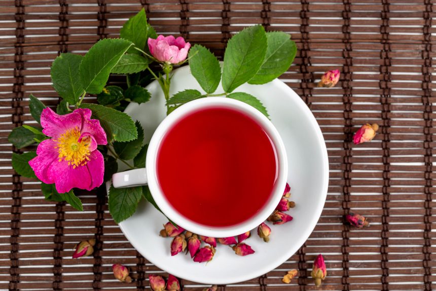Рецепт чая с розой, каждый глоток которого быстро успокоит вашу нервную систему