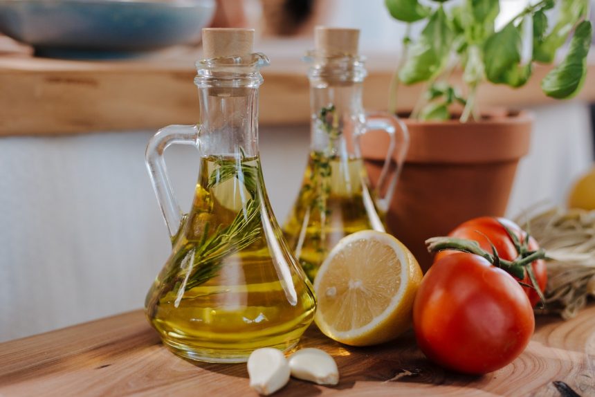 Обычное оливковое масло и extra virgin: в чём разница и какое выбрать?