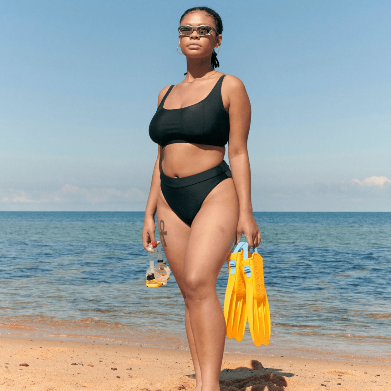 Лето не за горами: 5 лучших брендов купальников для женщин с большой грудью