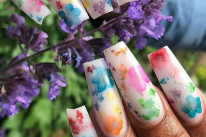 Milk Bath – модний дизайн нігтів, який ідеально підходить для весни 2023 року