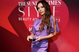 Вікторія Бекхем на церемонії Beauty Awards – 2023