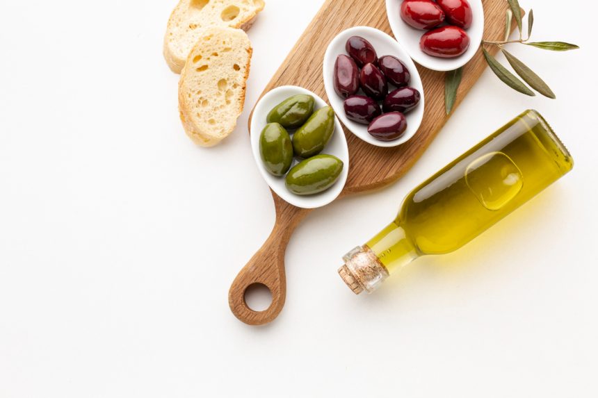 Виноградна олія чи оливкова: яка корисніша та універсальніша для готування?