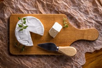 9 сирів, які можна їсти навіть за непереносимості лактози