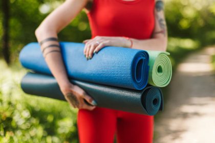 Падіння не загрожує: 5 найкращих килимків для йоги на думку інструкторів