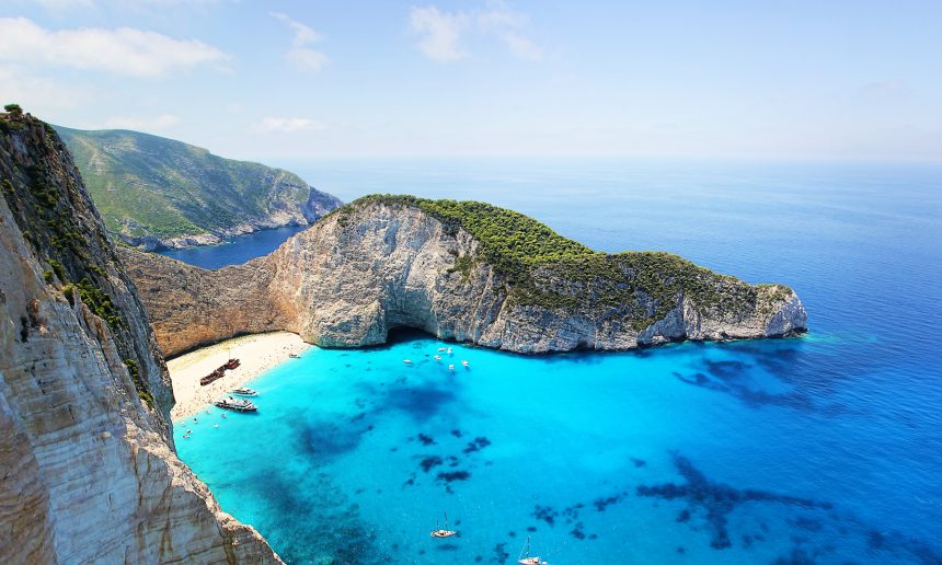 8 неймовірних островів у Європі, про які більшість туристів не знають