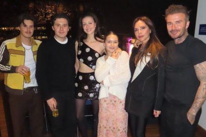 Вікторія і Девід Бекхеми з дітьми на концерті Елтона Джона