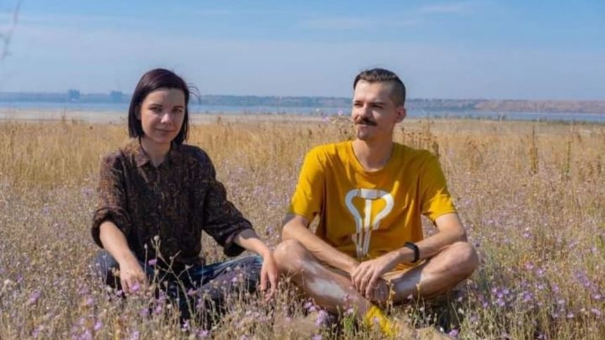 Ноші рятують життя: Casa Ukrania запровадила благодійну лотерею